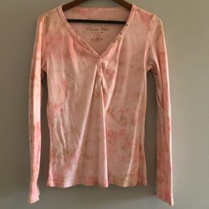 Oneworld Vintage Wear V-Neck Top